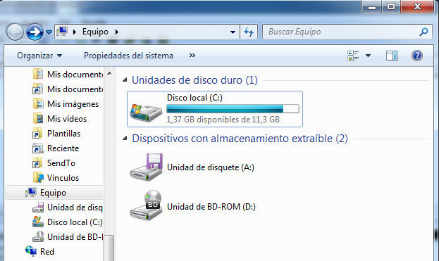 Figura 4: Windows no muestra las particiones, simplemente no las reconoce como tal.